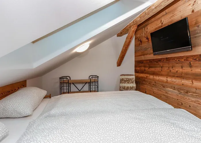 Dom wakacyjny Golden Hirsch *